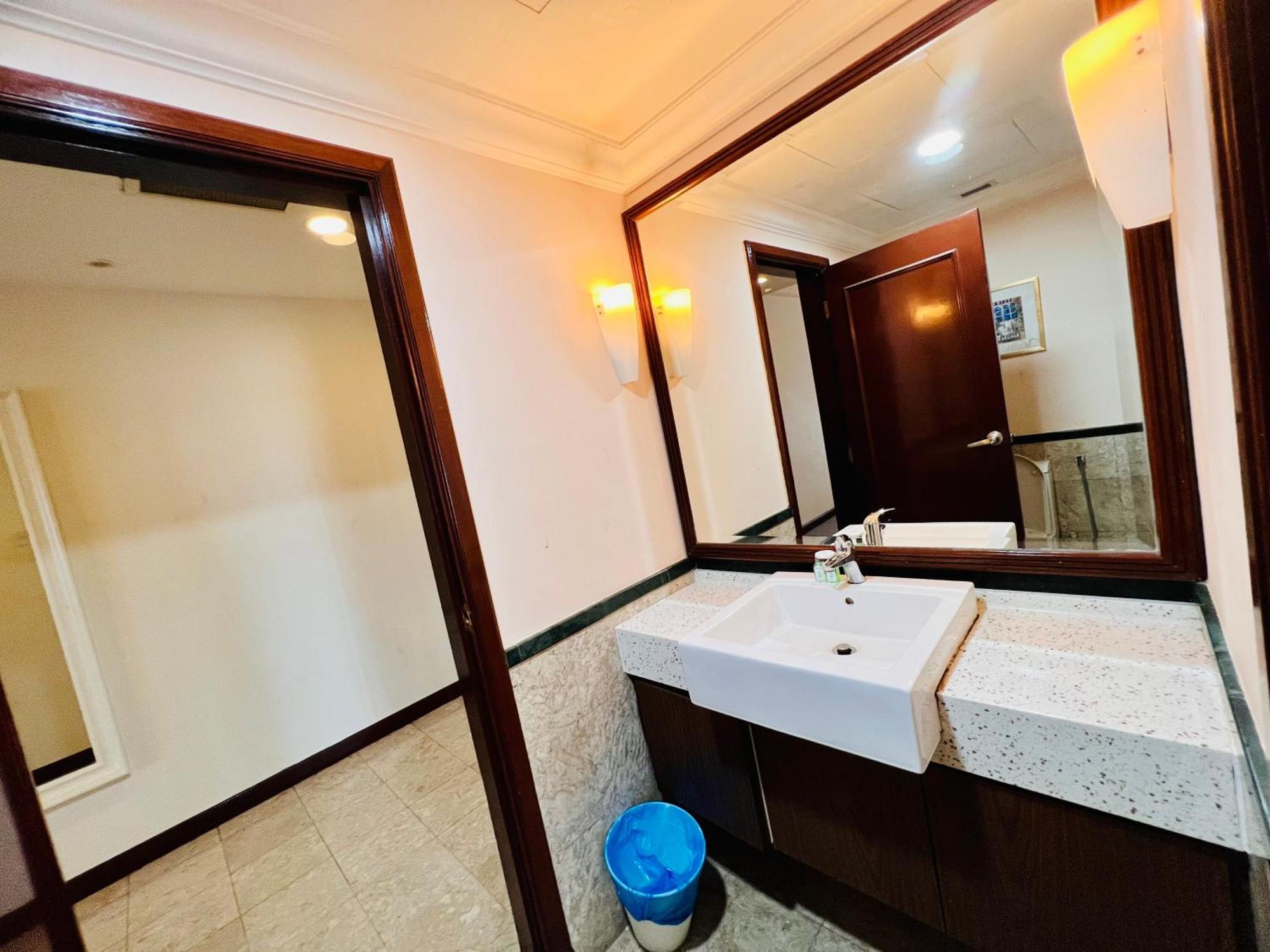 Regal Residences At Berjaya Times Square Kuala Lumpur Esterno foto