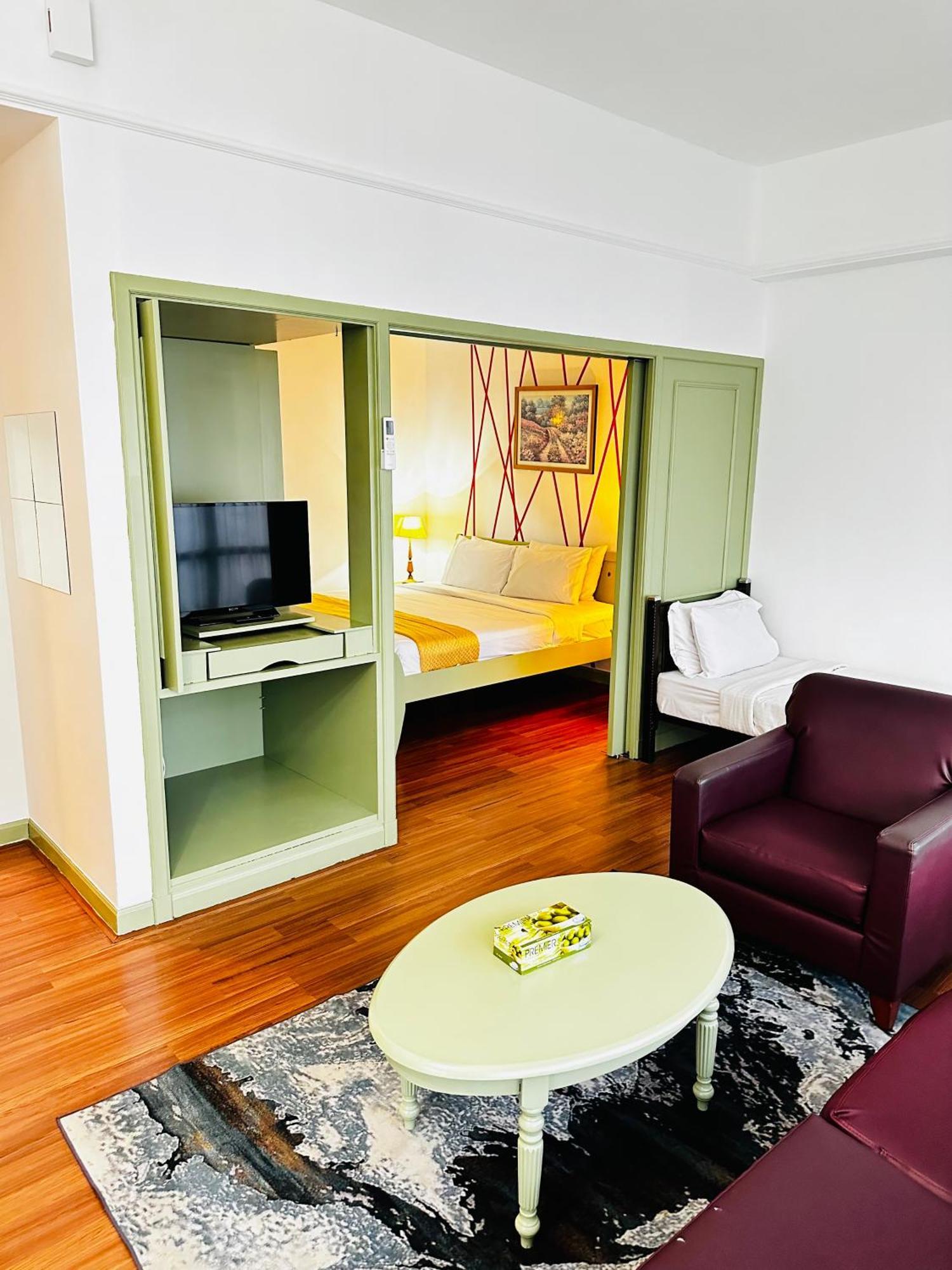 Regal Residences At Berjaya Times Square Kuala Lumpur Esterno foto